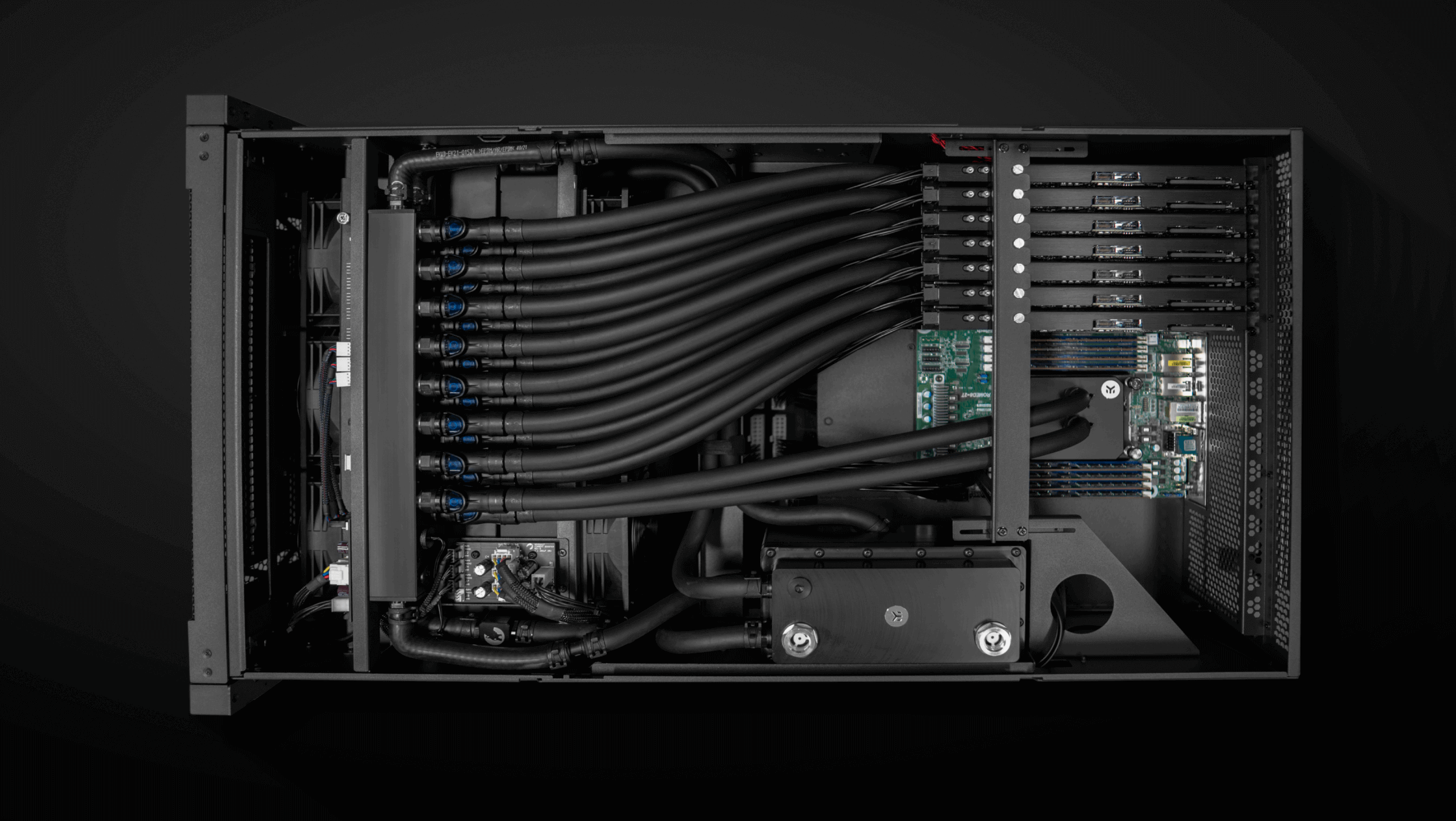 Alt tag: EK Fluid Works Compute Series X7000-RM high-performance GPU server