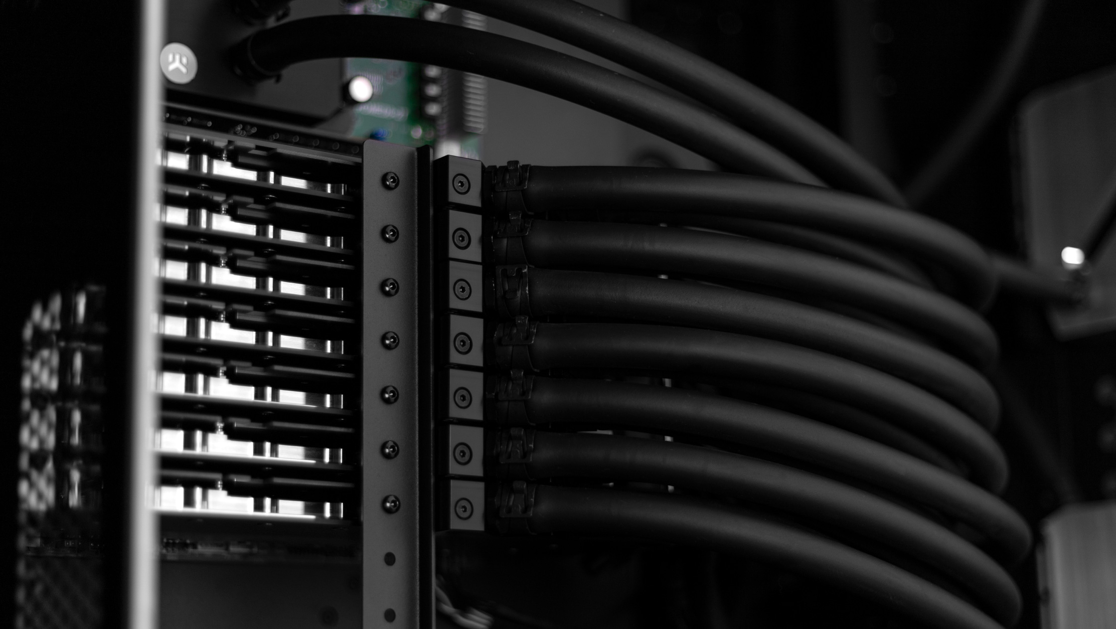 EK Fluid Works mining rigs and computers utilize industrial-grade materials and liquid cooling components for long and reliable service life, free of leaks and malfunctions.