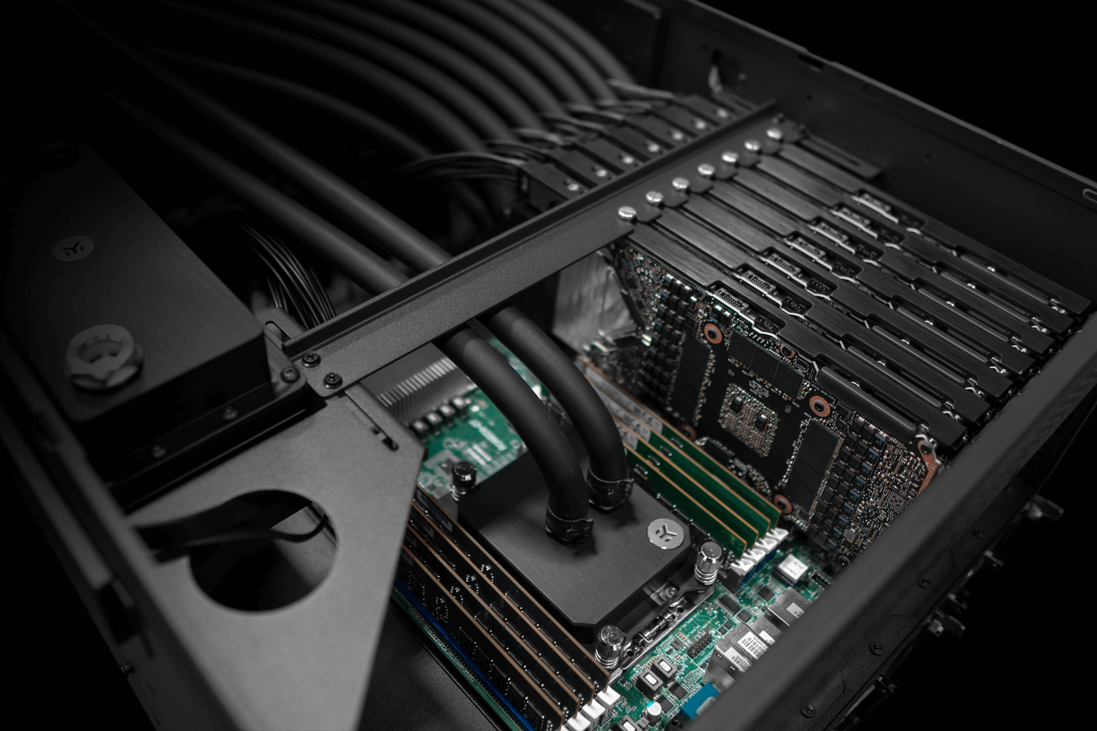 The EK Fluid Works AMD TR4 CPU water block inside the X7000-RM